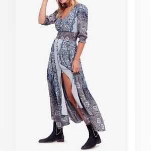 “Free People” Smocked Maxi Dress in Blue Like New (only worn once)